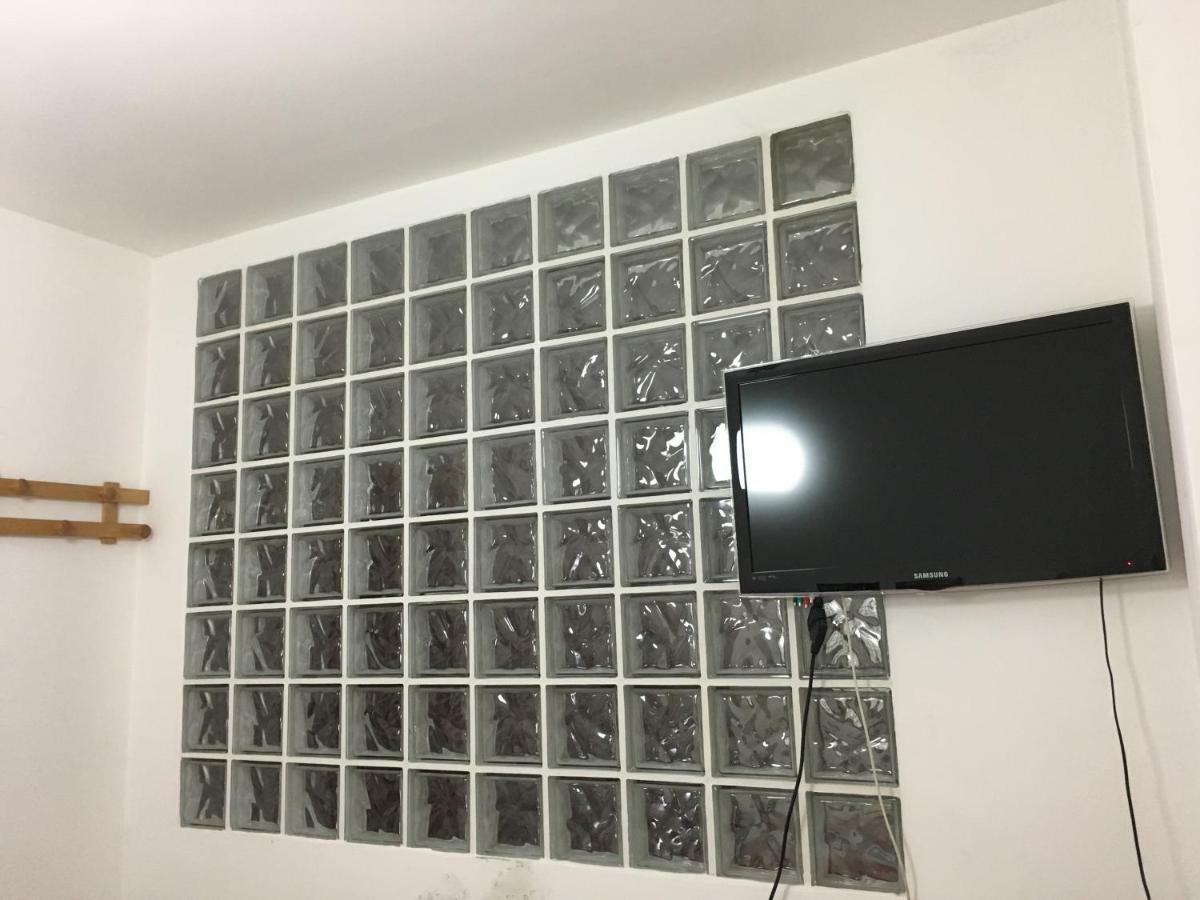 鲜花公寓 巴里 外观 照片